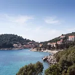 斯穆诺维克旅馆